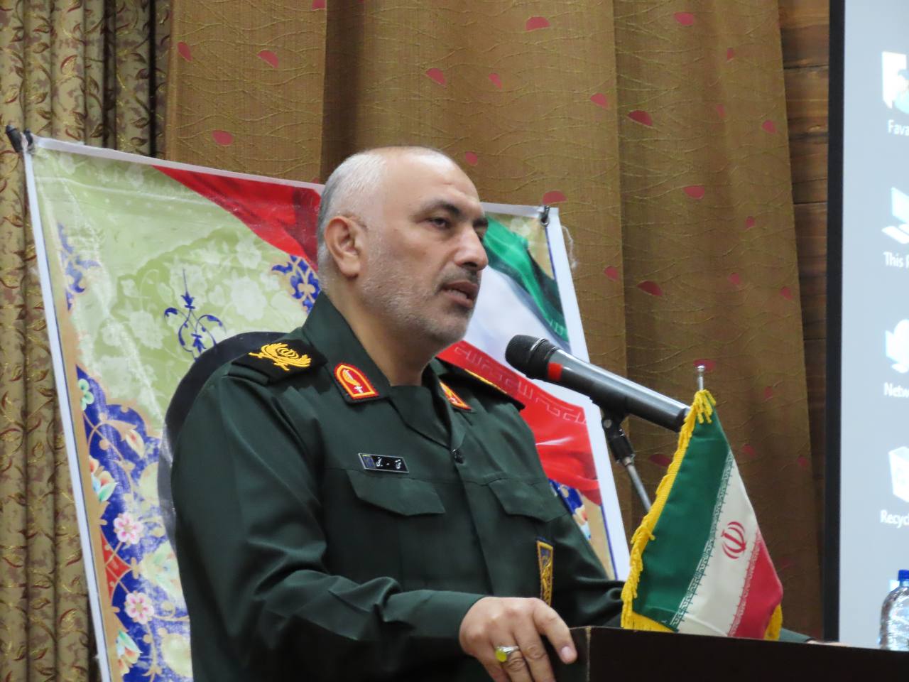 برگزاری همایش یادگاران دفاع مقدس