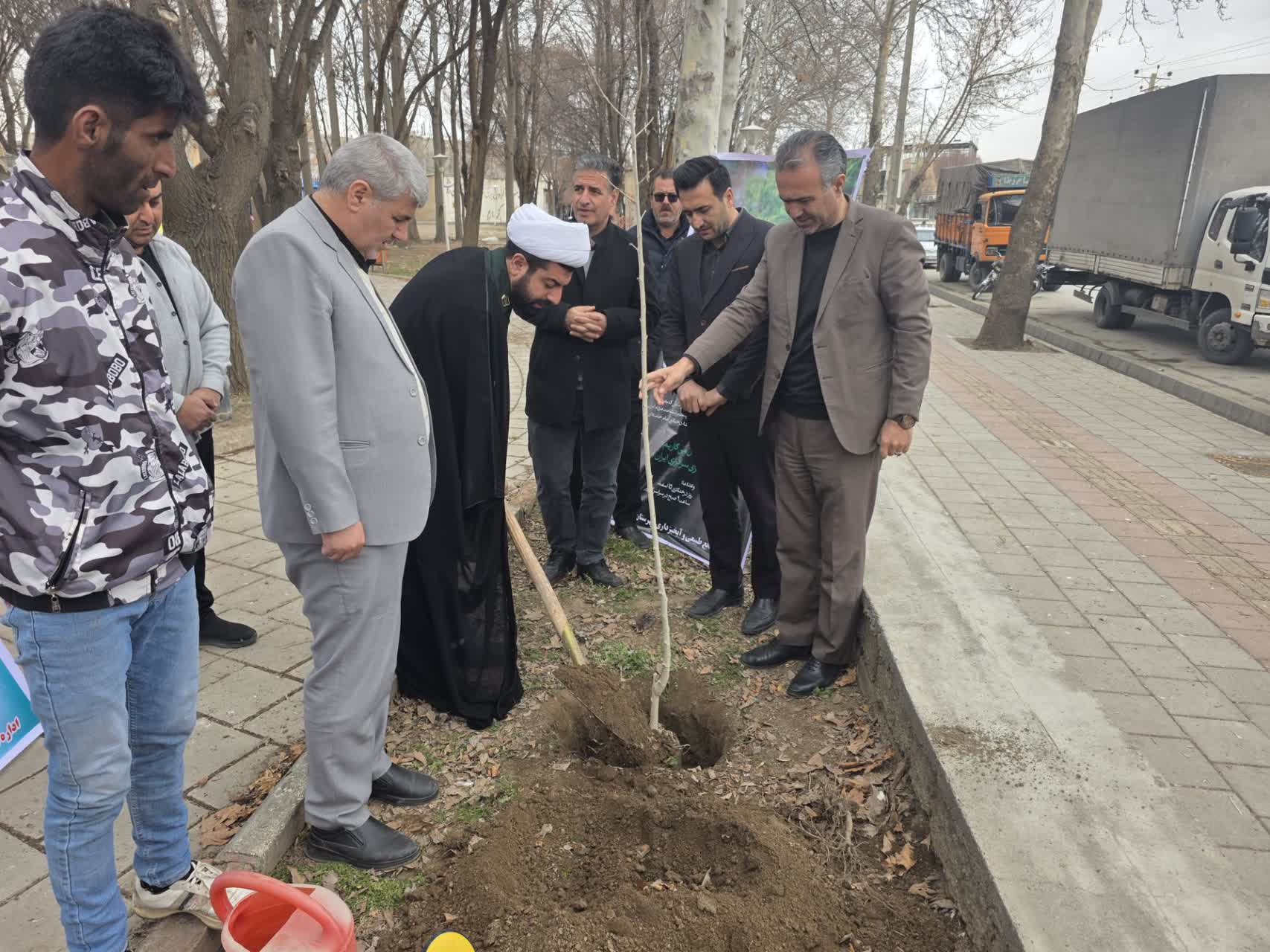 برگزاری پویش ملی روز درختکاری(سرو ایران)