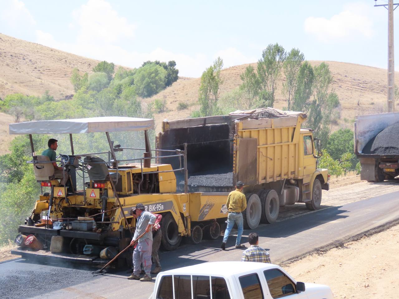 آسفالت راه روستایی محور بسطام به بندلی ، گورش، آغمزار ، چیر کرد و کفیل آماده افتتاح شد