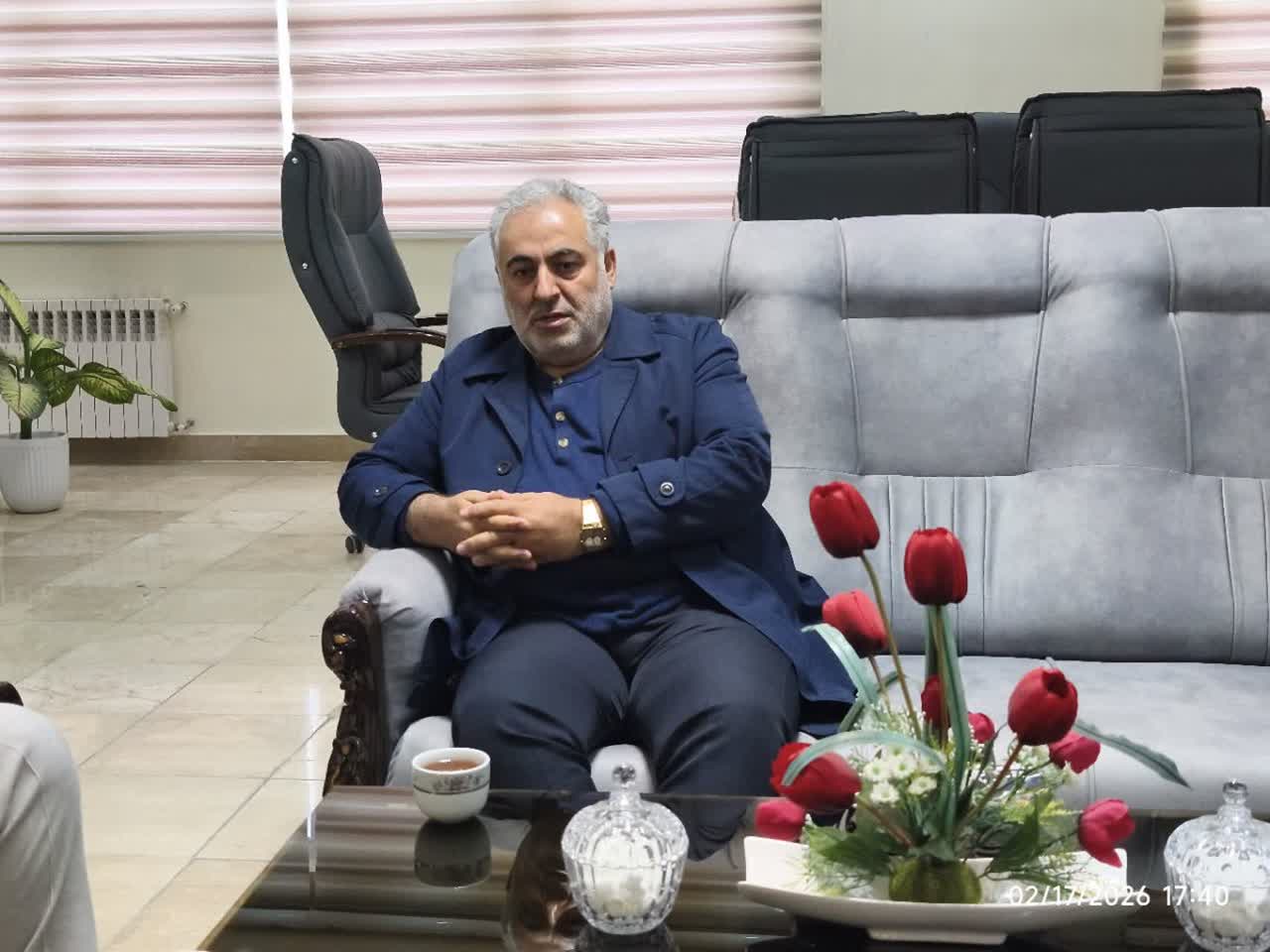 دیدار معاون اجرایی کنگره ملی سرداران و 12 هزار شهید استان آذربایجان غربی با فرماندار چایپاره