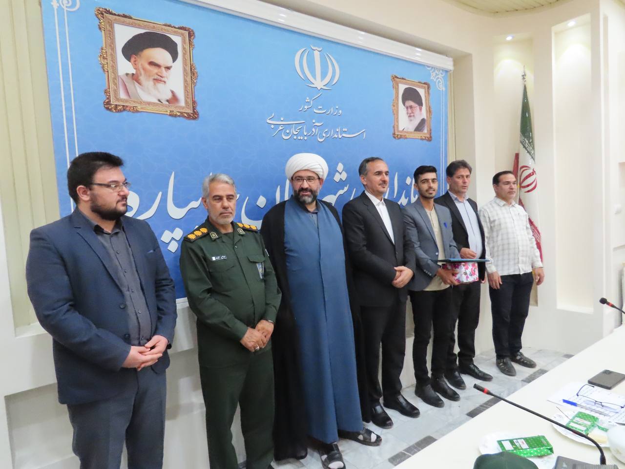 مراسم تجلیل از خبرنگاران و اصحاب رسانه شهرستان چایپاره