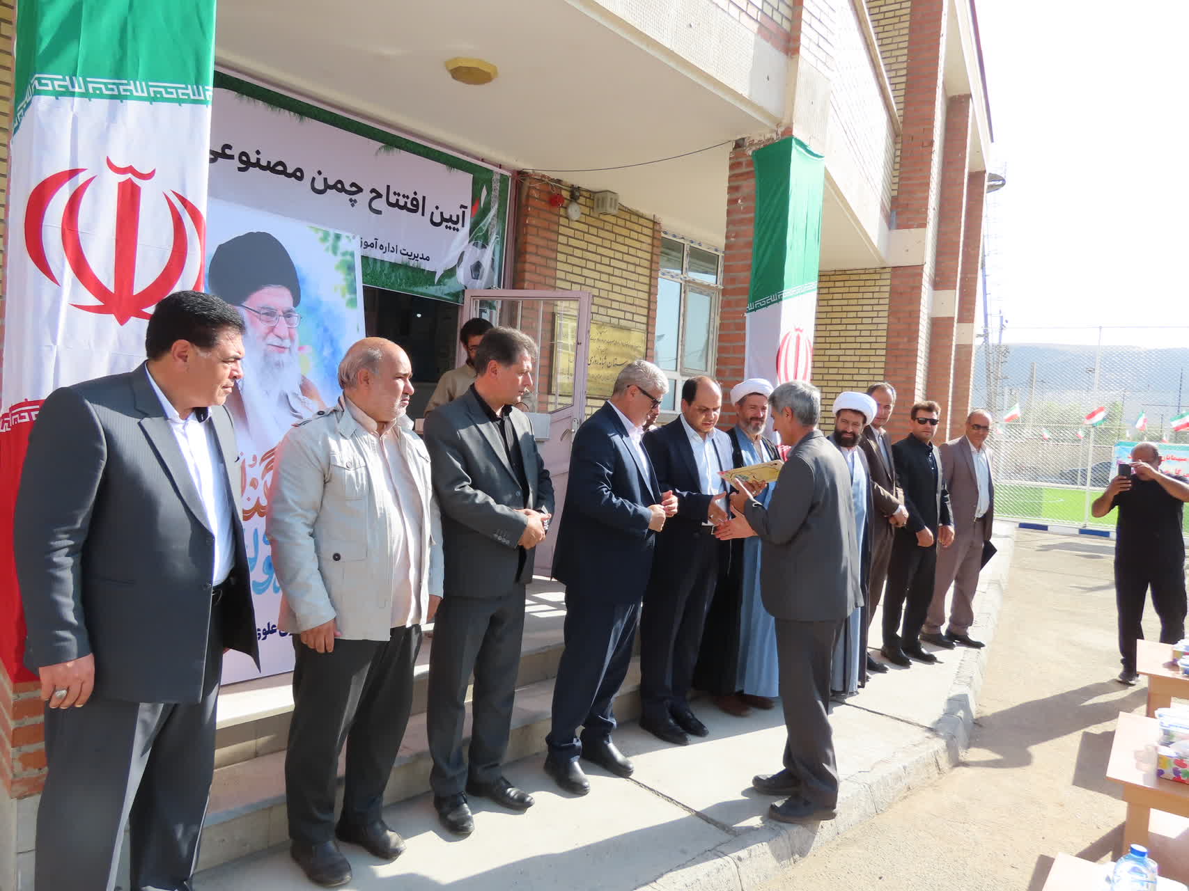 افتتاح فضای ورزشی روباز (چمن مصنوعی) دبیرستان شبانه روزی خلیج فارس