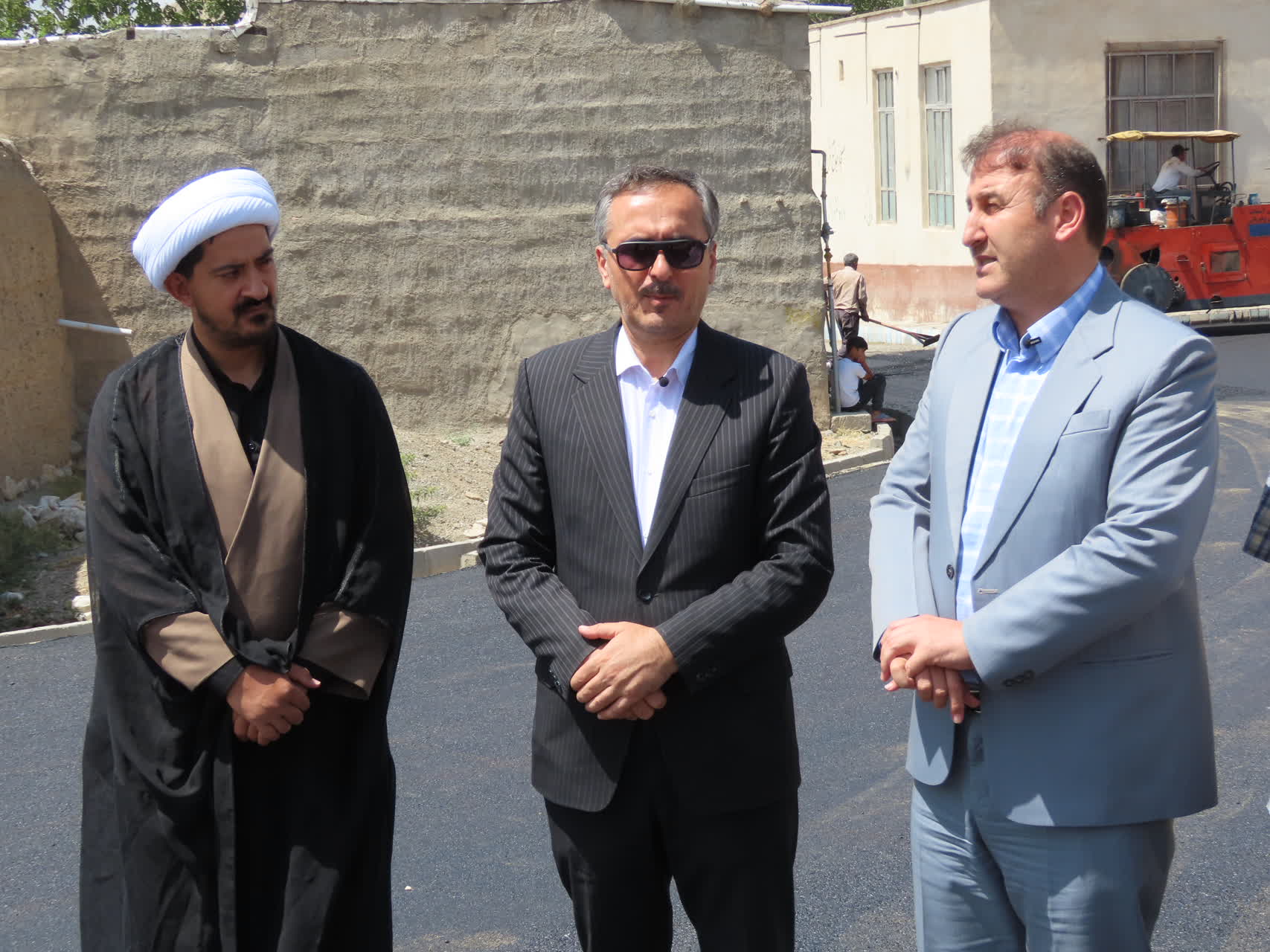 طرح عمرانی بهسازی و آسفالت معابر روستای قره کهریز آماده افتتاح شد