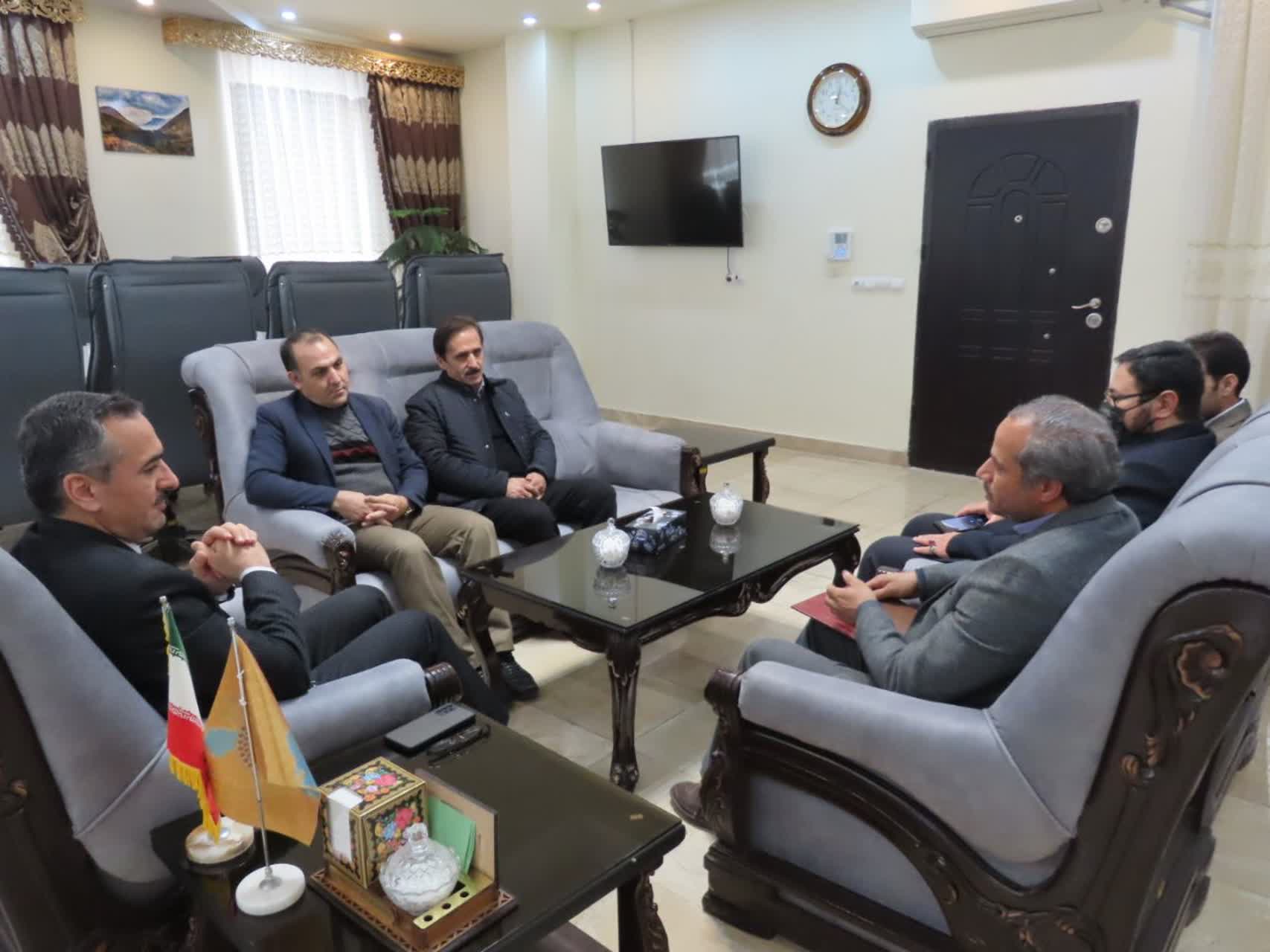 تجلیل از هنرمند جانباز شهرستان چایپاره