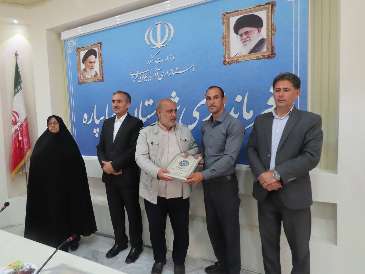 جلسه انجمن کتابخانه های عمومی شهرستان چایپاره