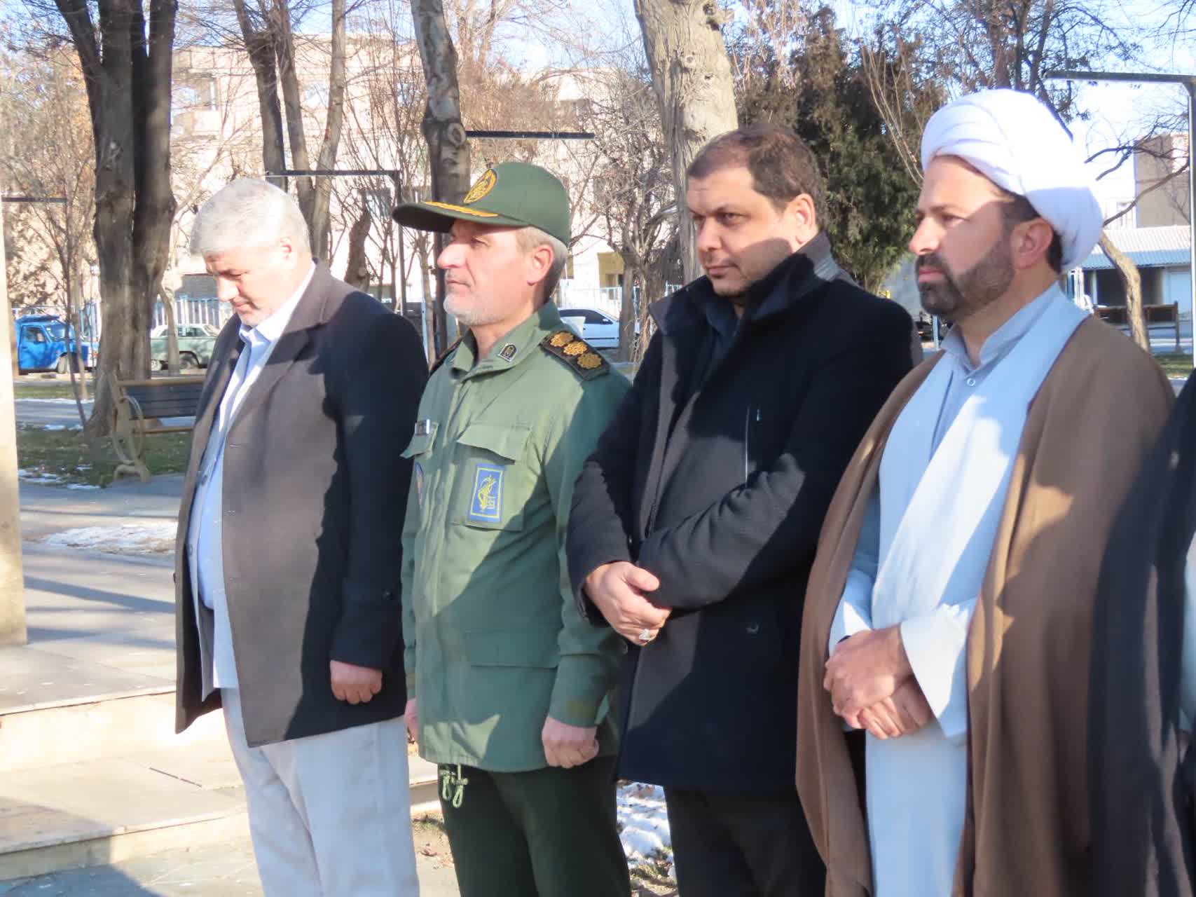 برگزاری آیین غبارروبی و عطرافشانی مزار مطهر شهدای گمنام شهرستان چایپاره