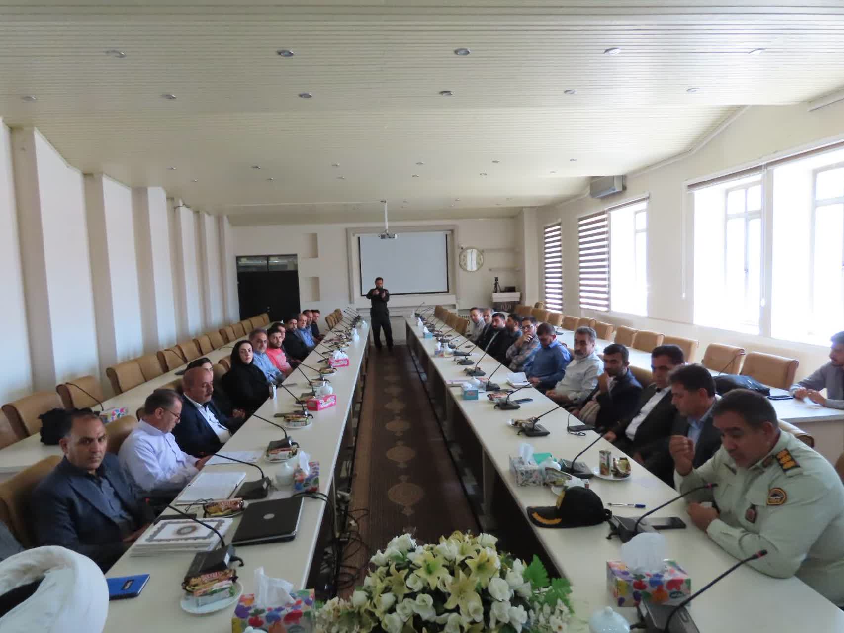 مراسم تجلیل از خبرنگاران و اصحاب رسانه شهرستان چایپاره