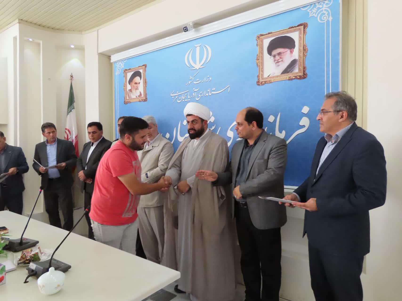 مراسم تجلیل از خبرنگاران و اصحاب رسانه شهرستان چایپاره