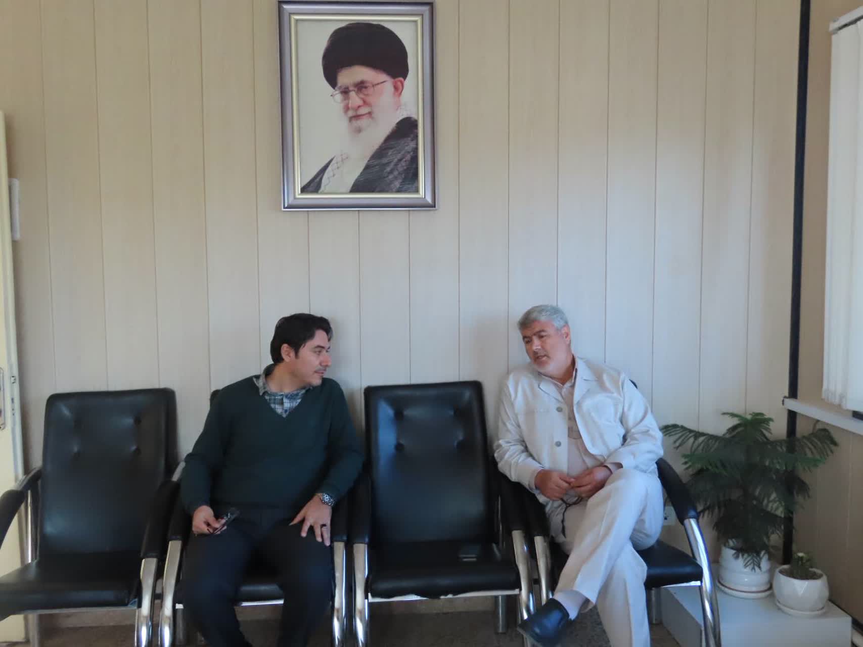 بازدید سرزده رضا اقلیمیان فرماندار چایپاره از کمیته امداد امام خمینی(ره)