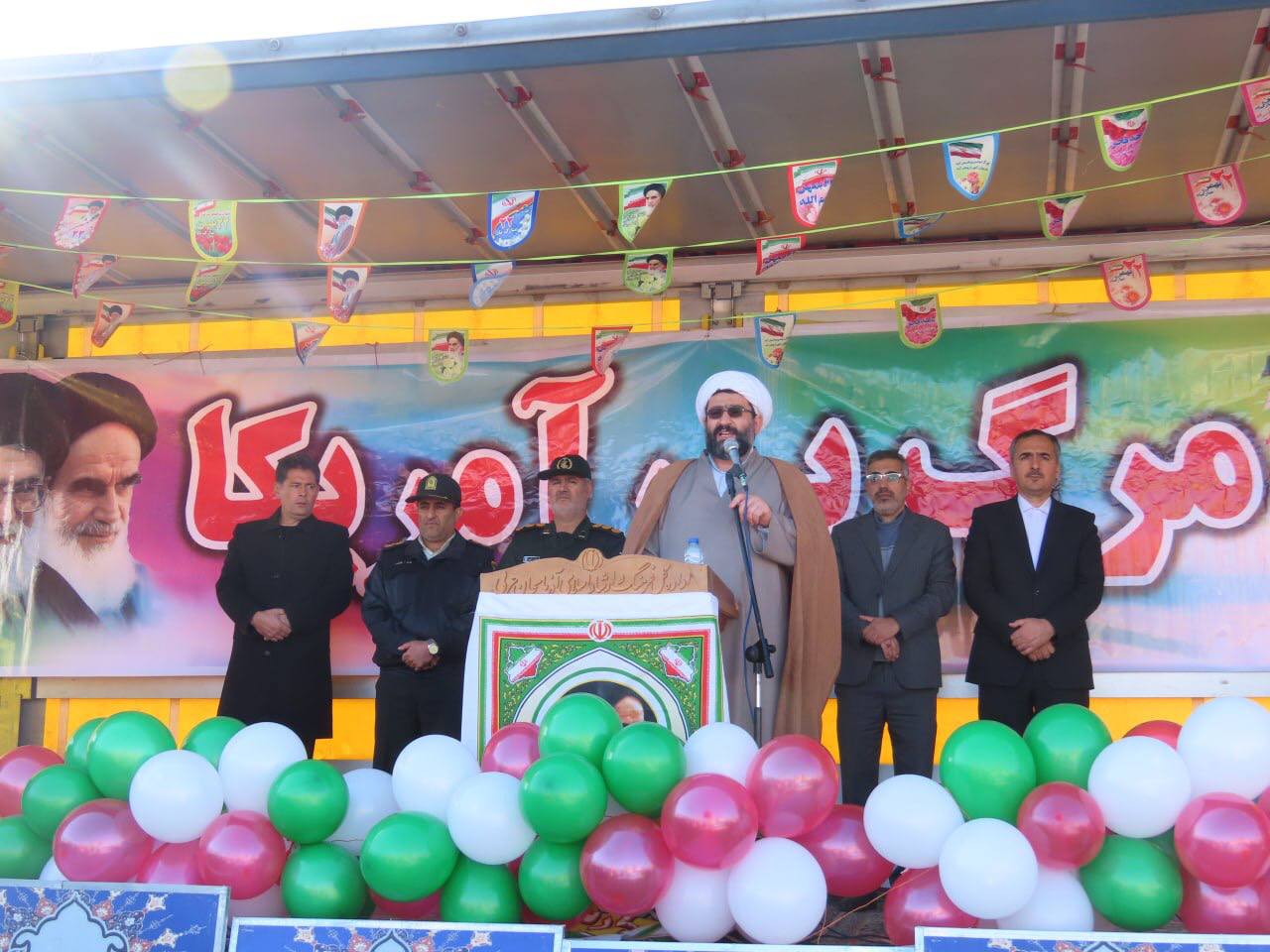 همزمان با سراسر کشور ، راهپیمایی یوم الله 22 بهمن مردم شهرستان چایپاره