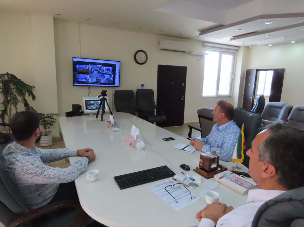 برگزاری جلسه بررسی عملکرد جذب تسهیلات طرح ویژه نوسازی و بهسازی مسکن روستایی استان