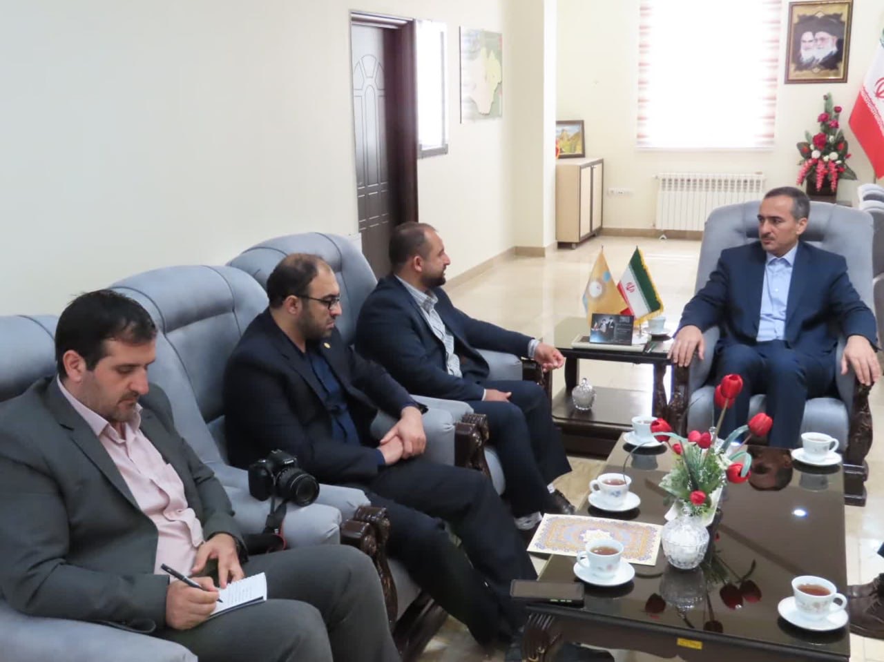 دیدار مدیر ستاد هماهنگی کانون های فرهنگی و هنری مساجد استان آذربایجان غربی با فرماندار شهرستان چایپاره