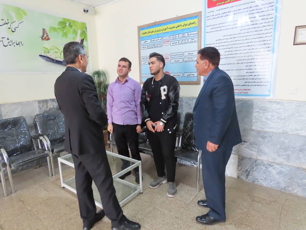 بازدید سرزده سعید شکورزاده فرماندار چایپاره از مدیریت آموزش و پرورش