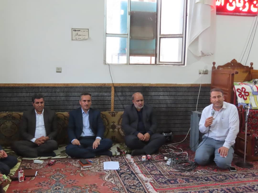 بازدید فرماندار و جمعی از مسئولان شهرستان چایپاره از روستای حسین بگلو توابع بخش حاجیلار