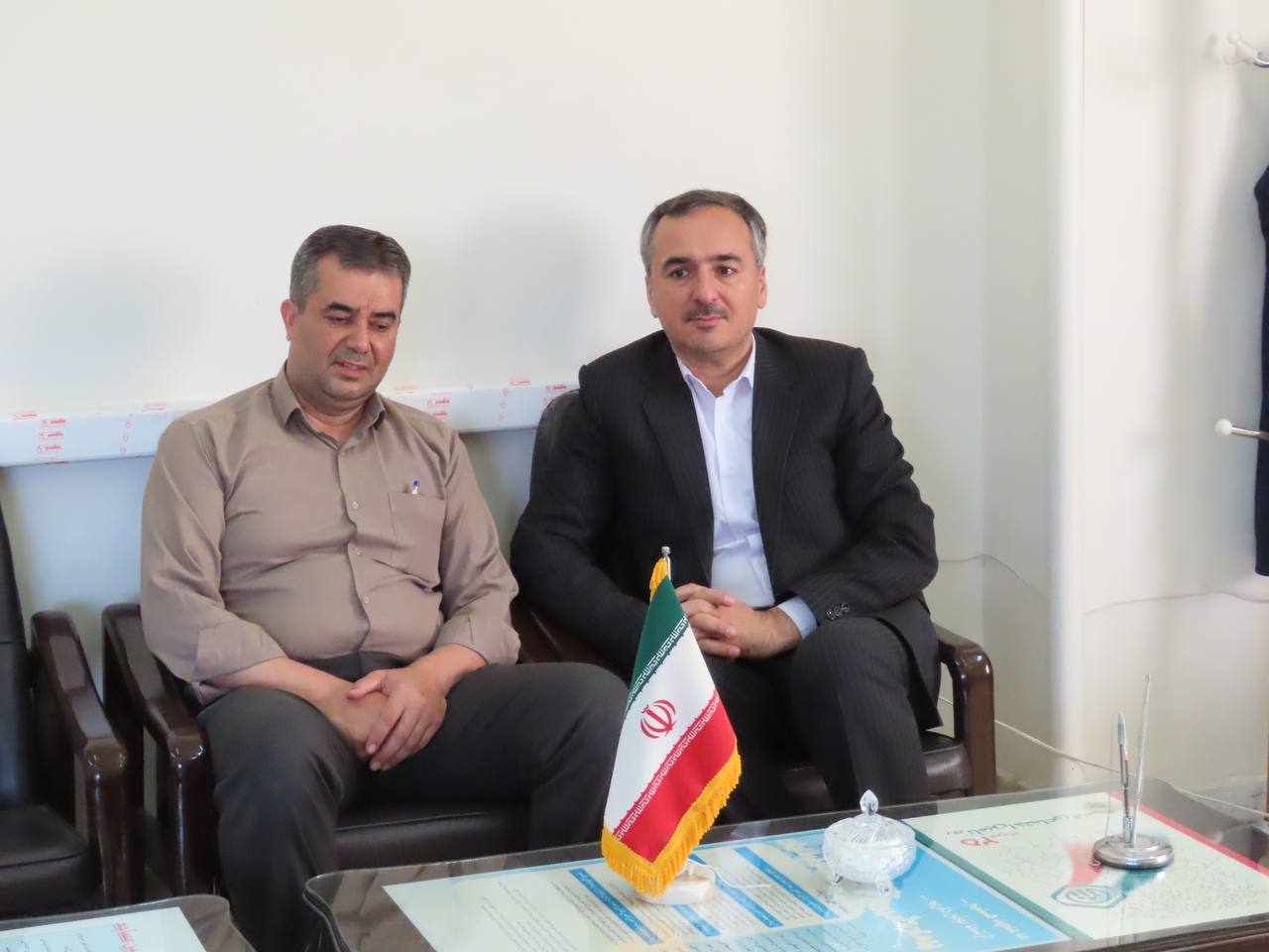 بازدید سرزده سعید شکورزاده فرماندار چایپاره از سازمان تامین اجتماعی شعبه شهرستان