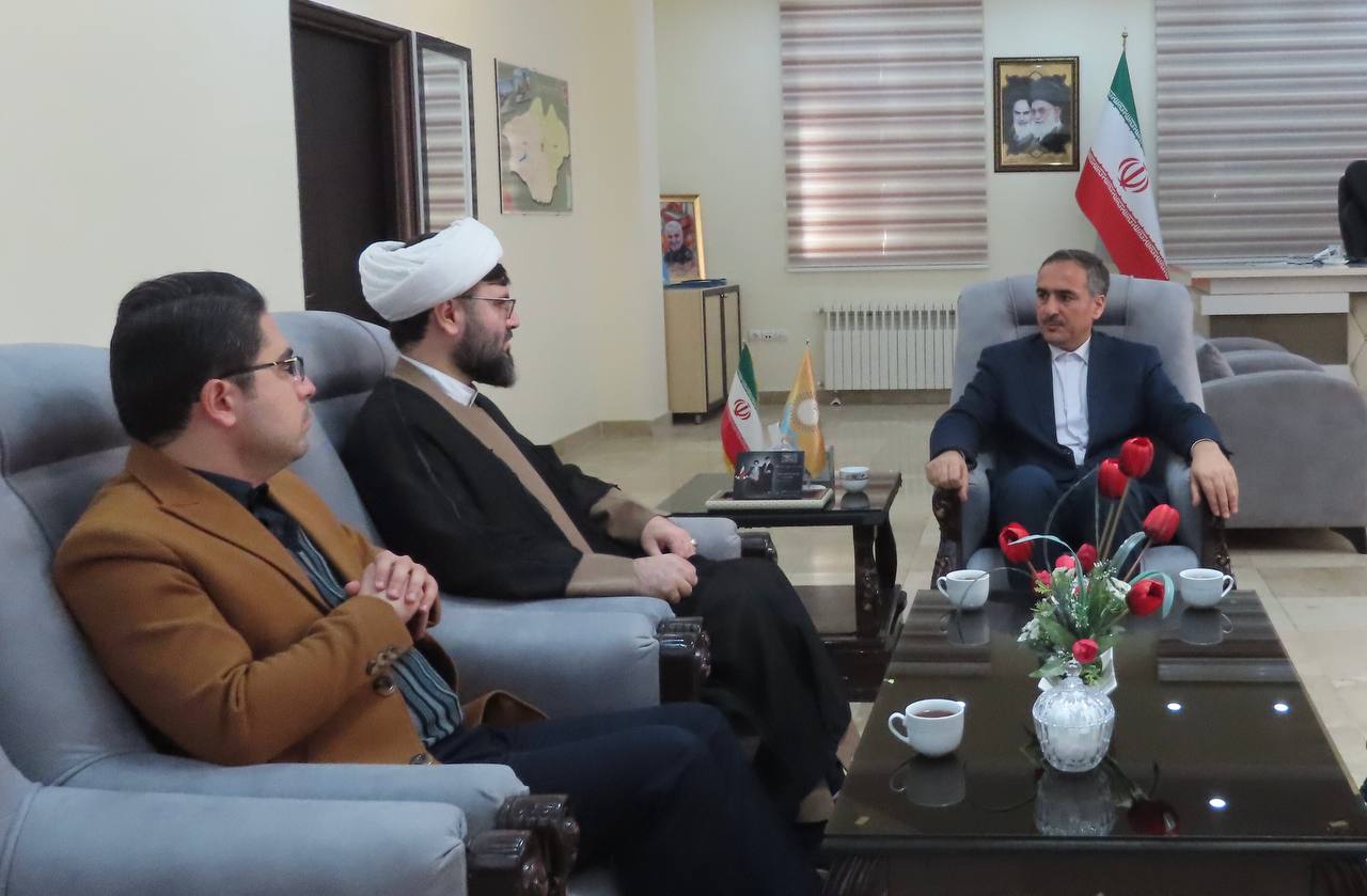 دیدار مدیر مهد قرآن شهرستان خوی با فرماندار شهرستان چایپاره