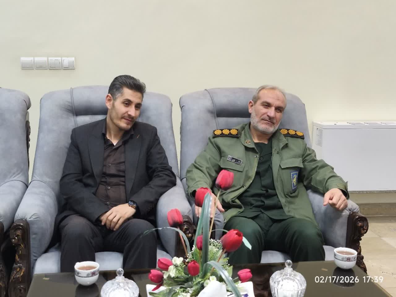 دیدار معاون اجرایی کنگره ملی سرداران و 12 هزار شهید استان آذربایجان غربی با فرماندار چایپاره