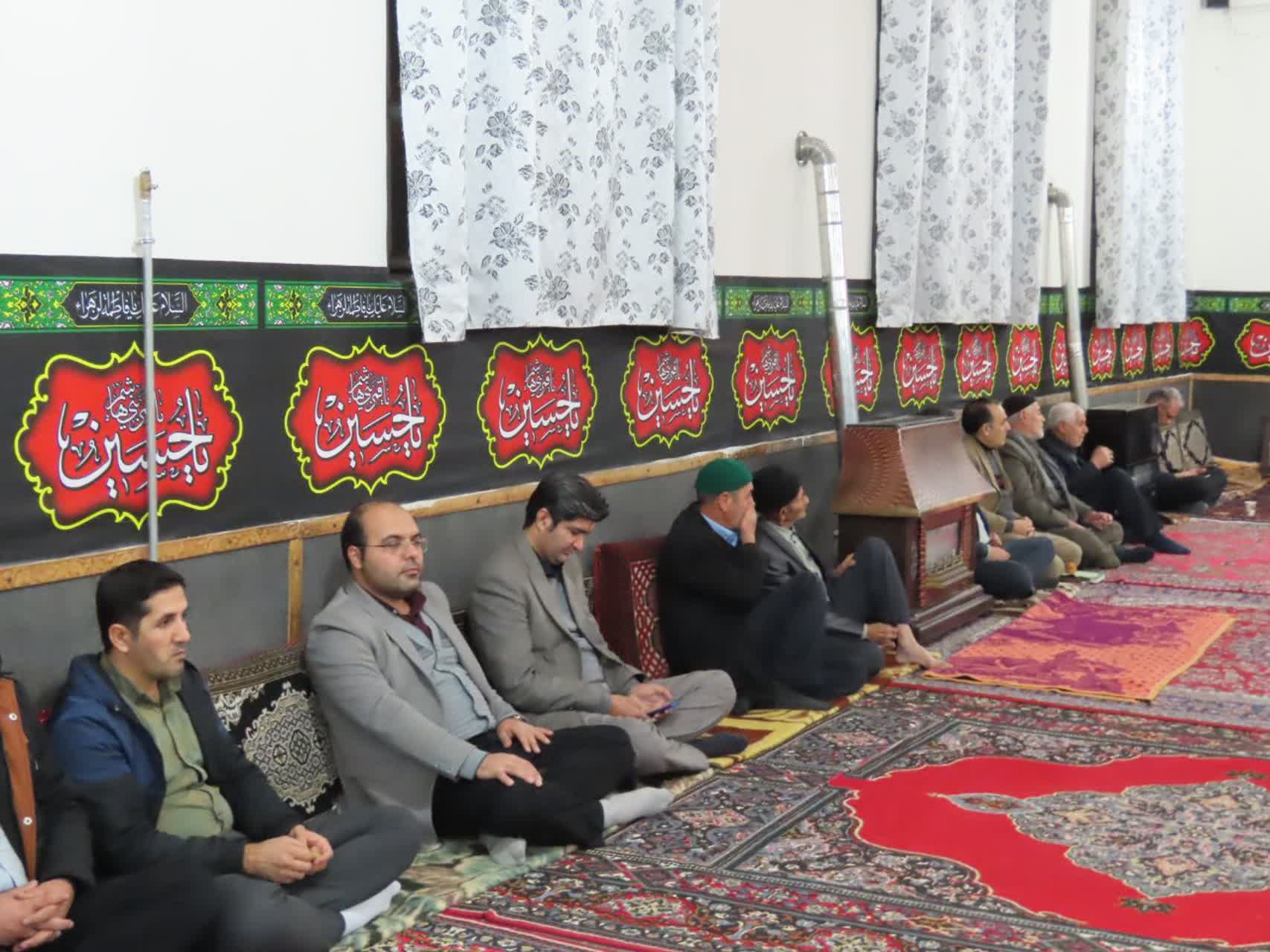 حضور فرماندار چایپاره در مراسم ایام فاطمیه در شهر حاجیلار