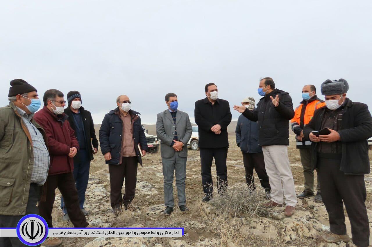 بازدید سرپرست فرمانداری چایپاره از معدن روستای فیض آباد