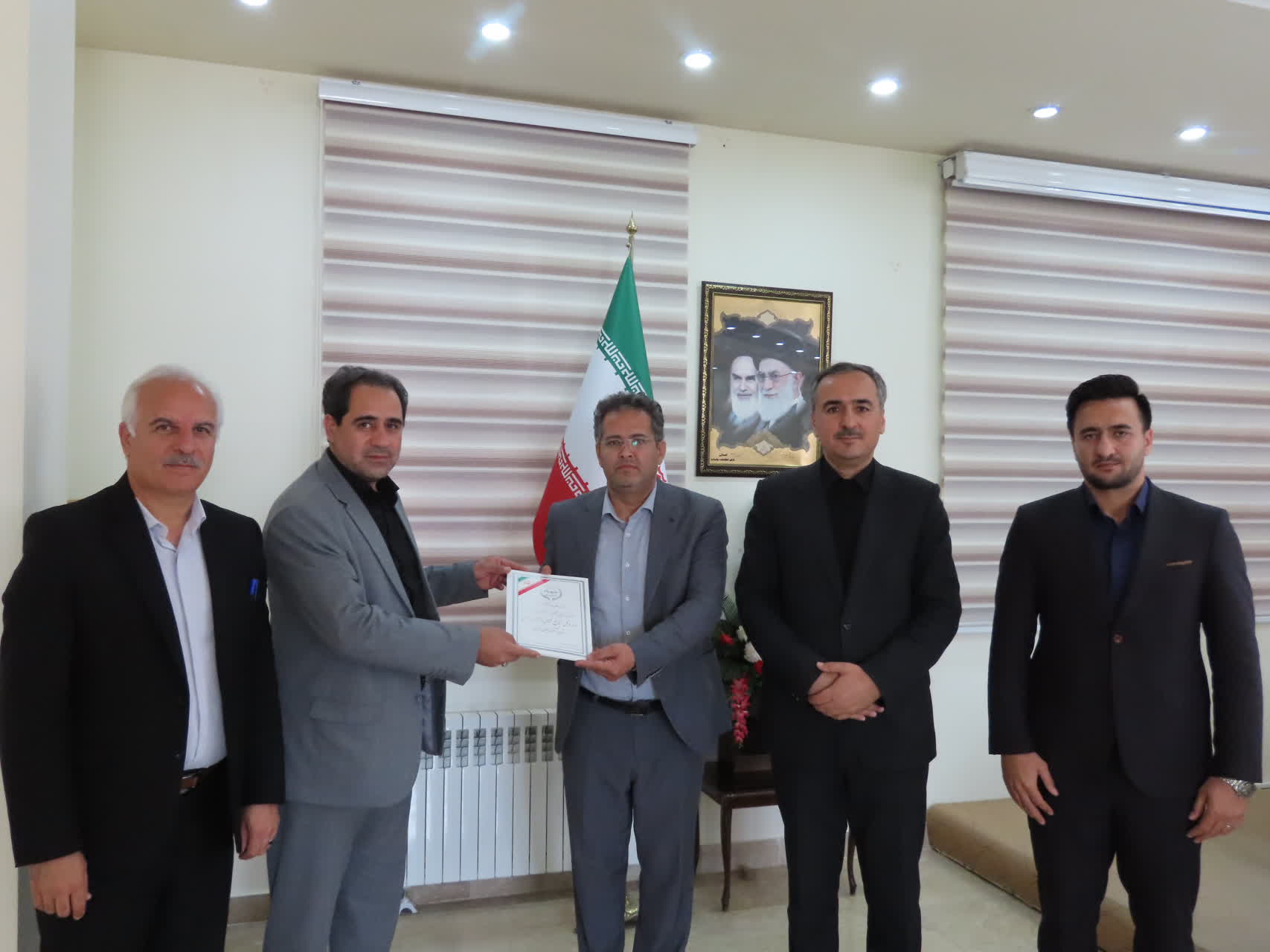 مراسم تکریم و معارفه سرپرست اداره منابع طبیعی و آبخیزداری شهرستان چایپاره