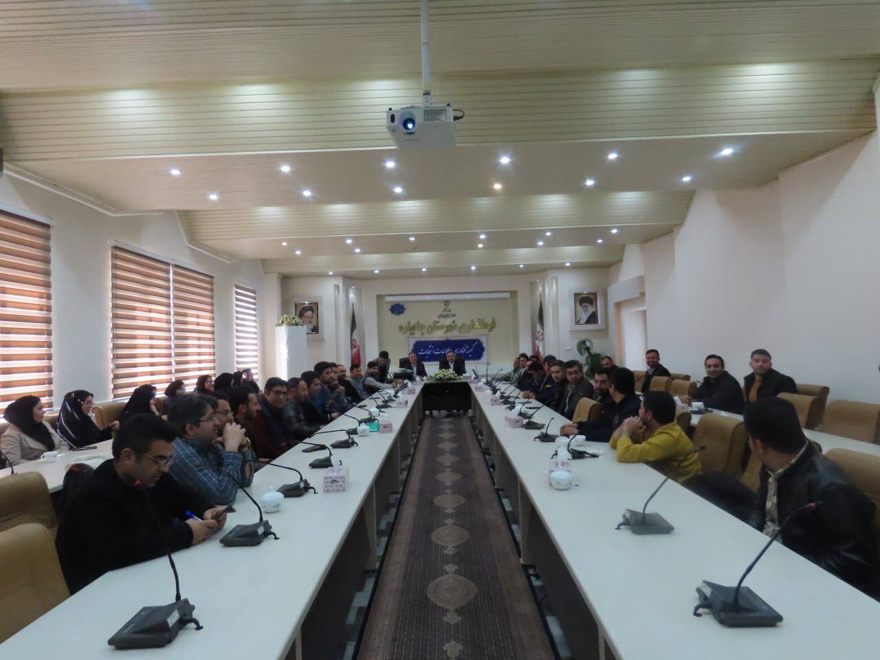 جلسه آموزش کاربران رایانه شعب اخذ رأی شهرستان چایپاره
