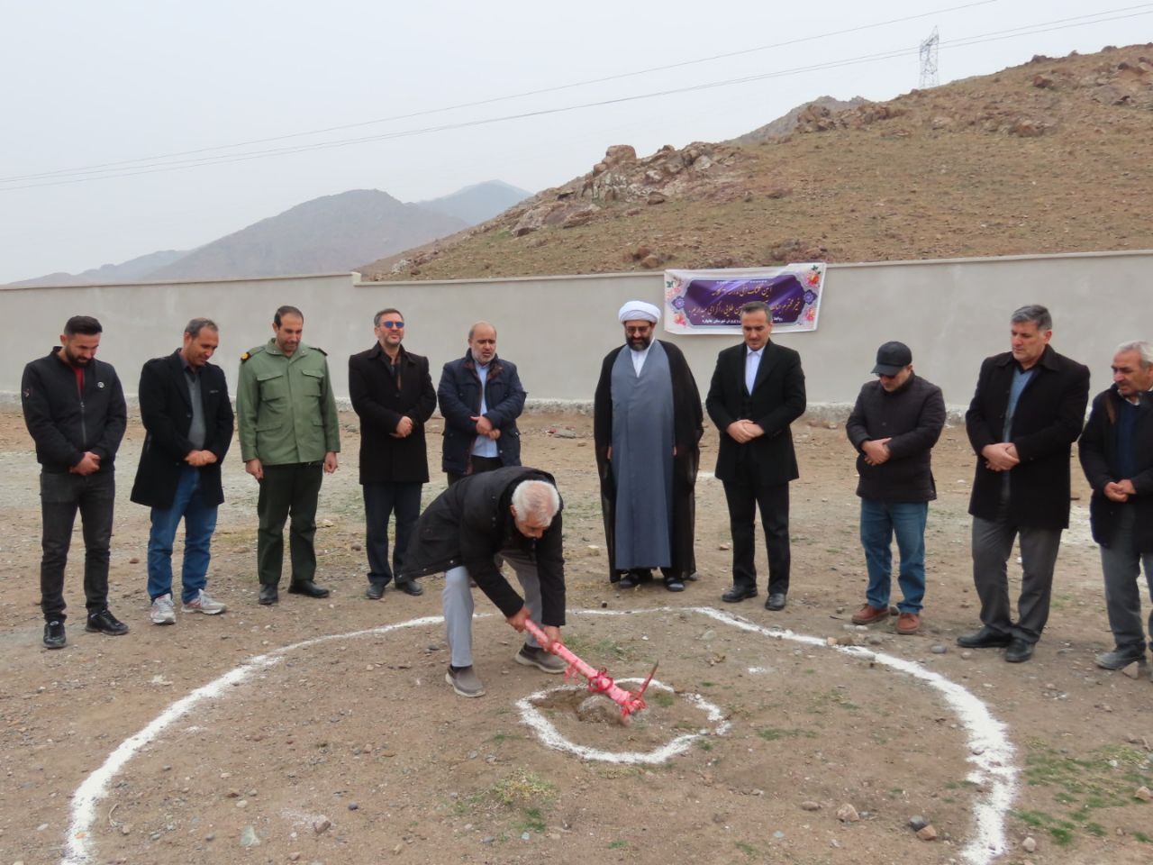 آیین کلنگ زنی مدرسه خیرساز 6 کلاسه