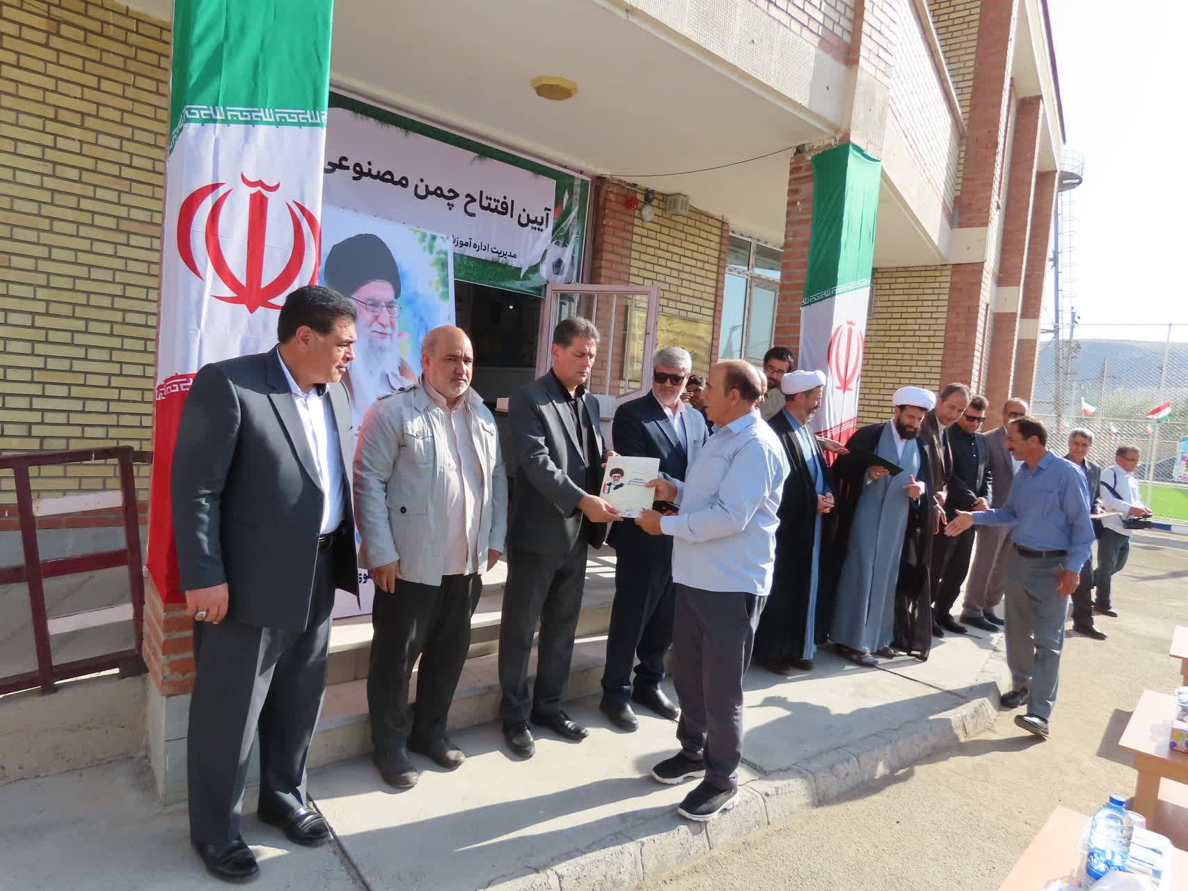 افتتاح فضای ورزشی روباز (چمن مصنوعی) دبیرستان شبانه روزی خلیج فارس