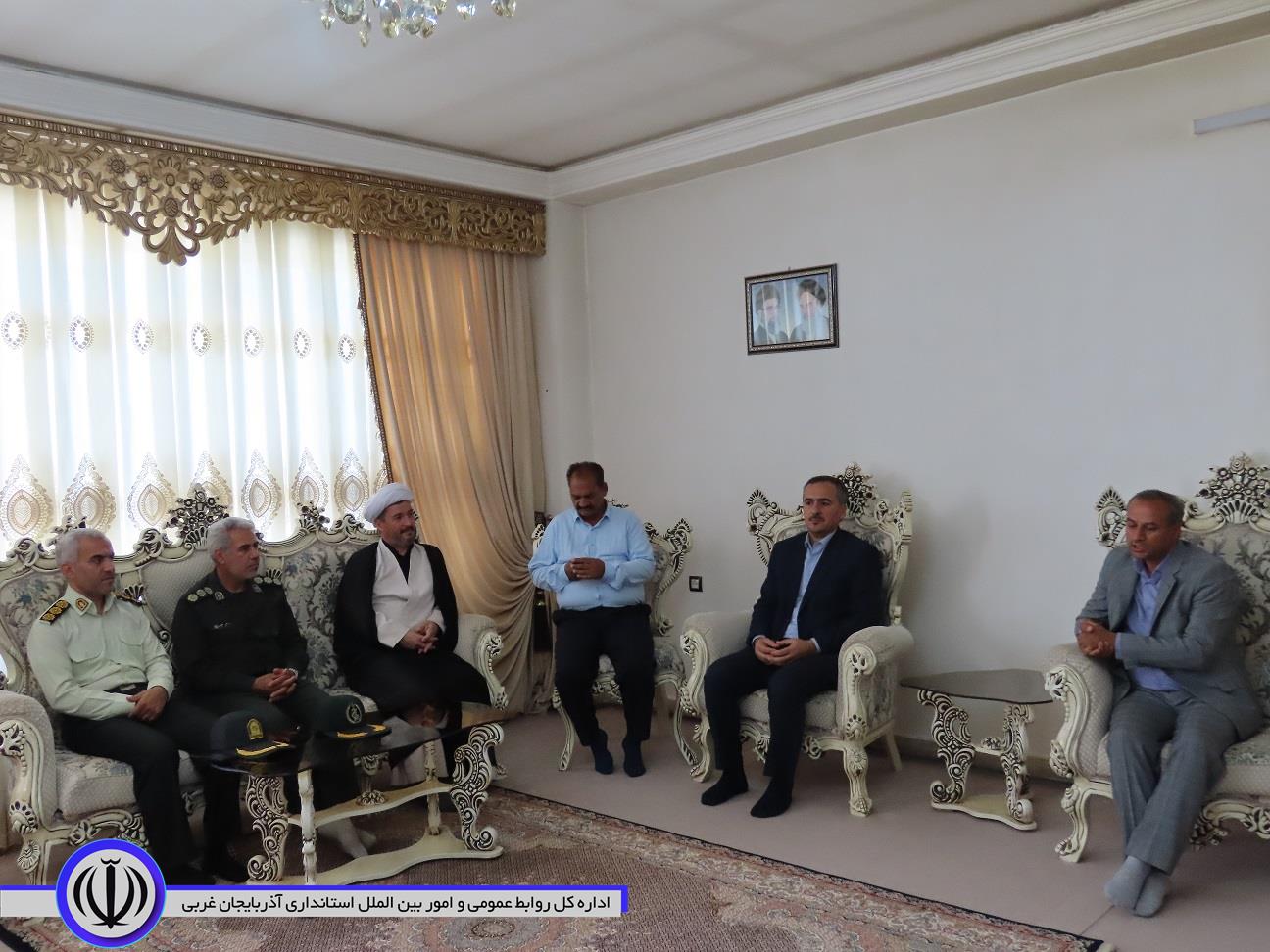 دیدار فرماندار چایپاره با آزادگان سرافراز