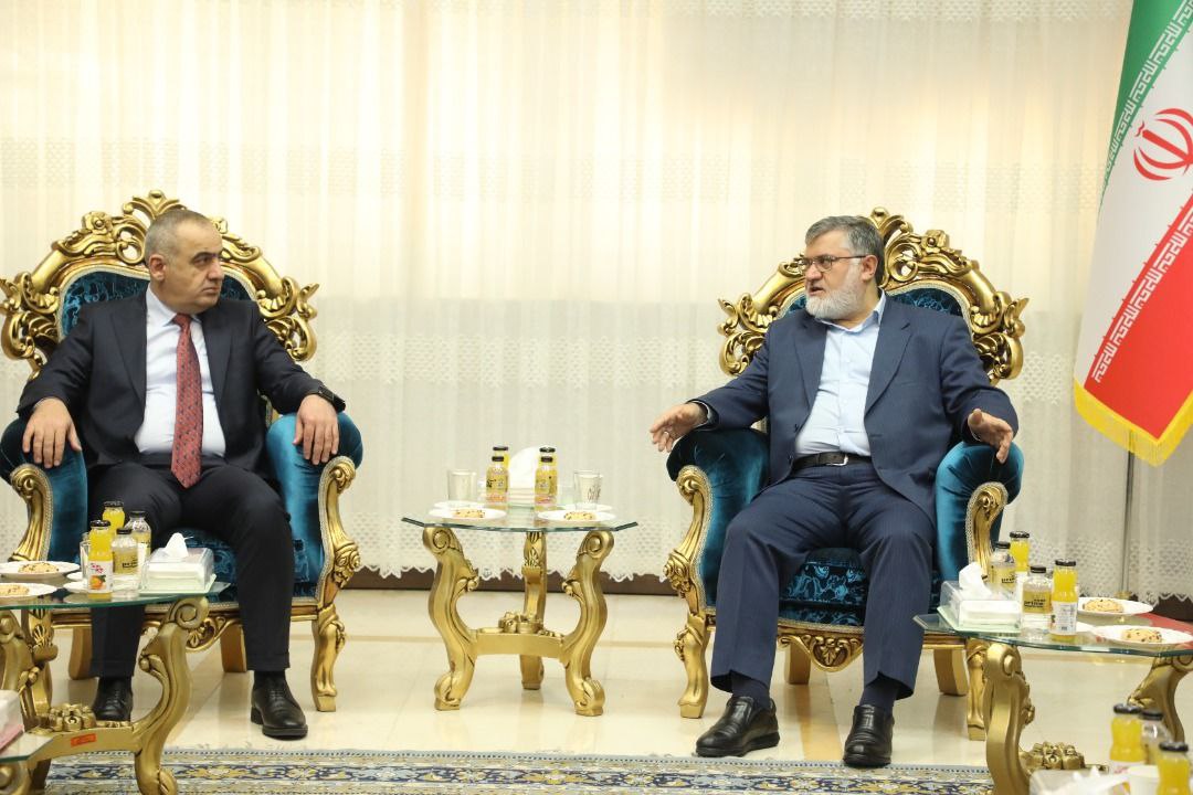 نشست مشترک محمدصادق معتمدیان استاندار آذربایجانغربی با رئیس اداره راپرین اقلیم کردستان عراق