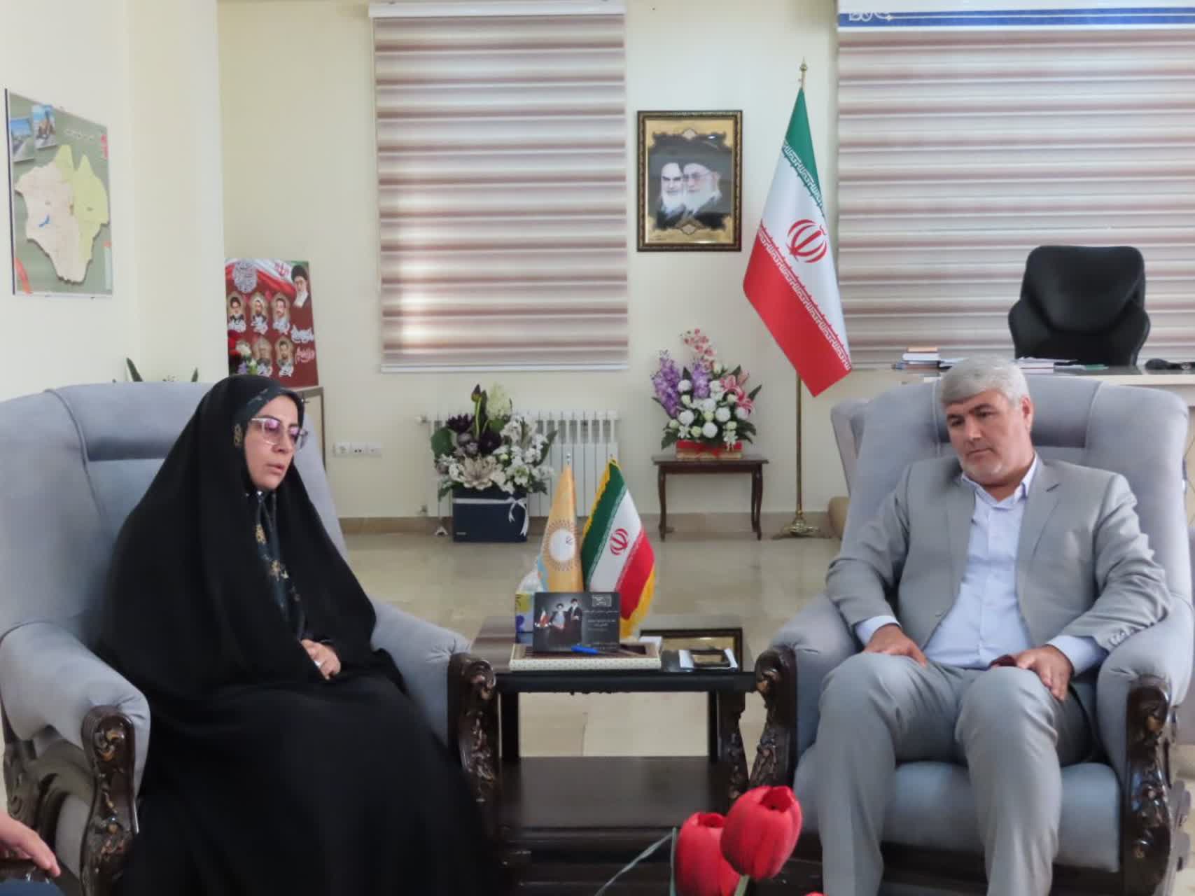 دیدار مدیر کل کانون پرورشی کودکان و نوجوانان استان با فرماندار چایپاره