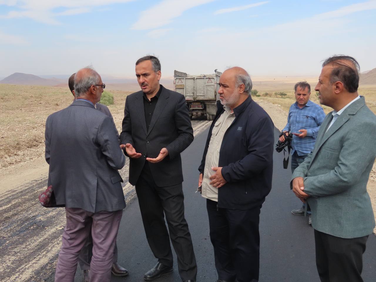 آسفالت راه روستایی قوچاش آماده افتتاح شد