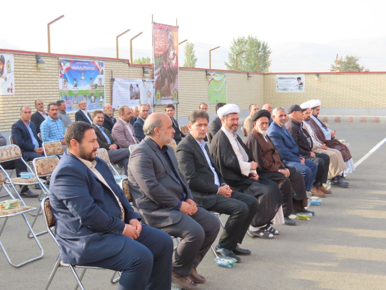 مراسم صبحگاه مشترک نیروهای نظامی ، انتظامی و بسیج در شهرستان چایپاره برگزار شد