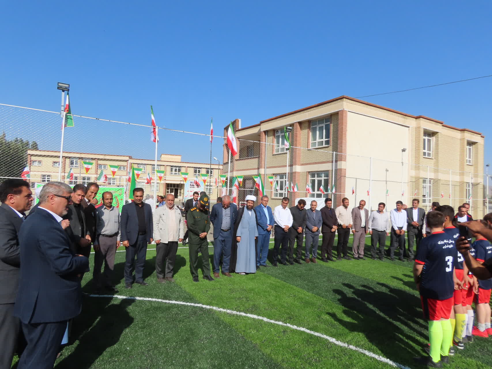 افتتاح فضای ورزشی روباز (چمن مصنوعی) دبیرستان شبانه روزی خلیج فارس
