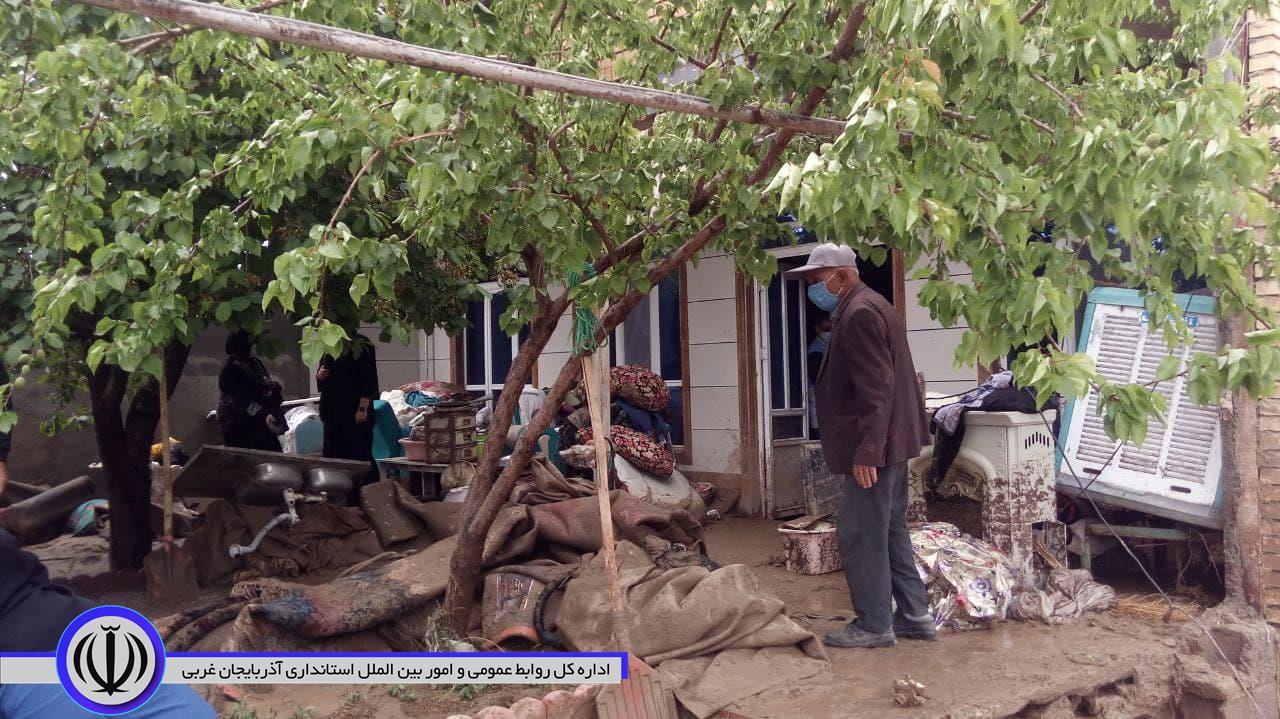 بازدید فرماندار چایپاره از مناطق سیل زده شهرستان چایپاره