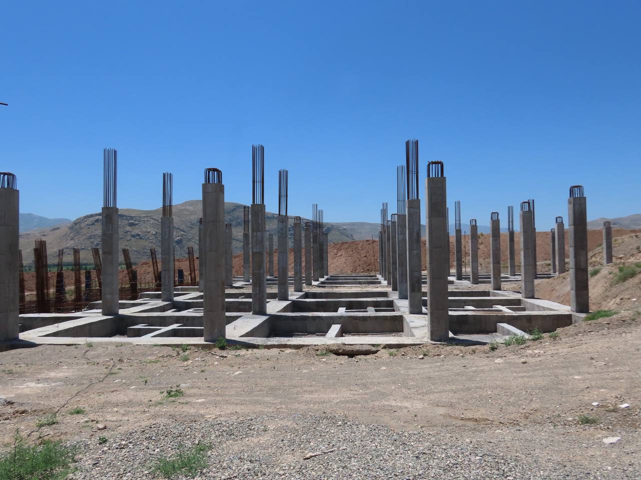 بازدید فرماندار و نماینده مردم شهرستان چایپاره از بیمارستان 96 تختخوابی حضرت ولی عصر(عج)