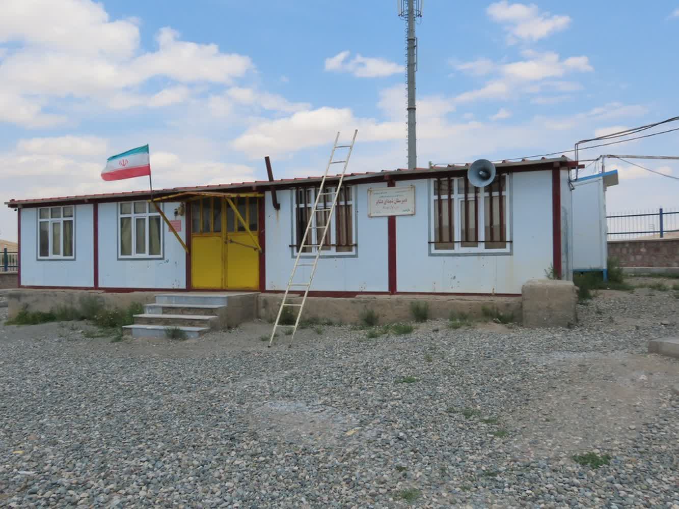 بازدید فرماندار چایپاره از مدرسه عشایری حکمت روستای شیرین‌بلاغ