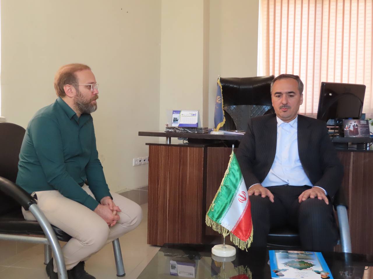بازدید سرزده سعید شکورزاده فرماندار چایپاره از اداره تعاون ، کار و رفاه اجتماعی