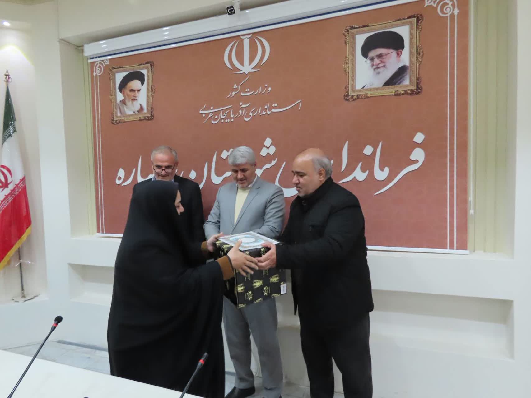 مراسم تجلیل از بانوان شاغل در مجموعه وزارت کشور در شهرستان چایپاره