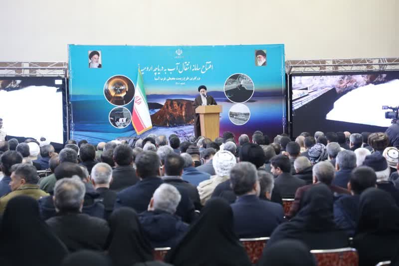 دکتر رئیسی در آیین افتتاح سامانه انتقال آب به دریاچه ارومیه