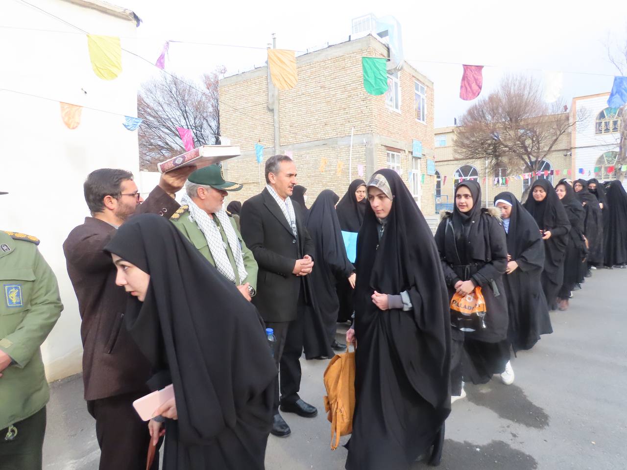 مراسم بدرقه کاروان راهیان نور شهرستان چایپاره