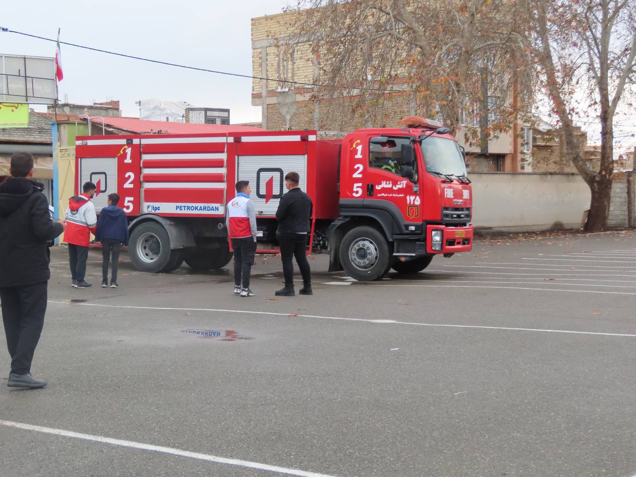 بیست و ششمین مانور سراسری زلزله و ایمنی در مدارس شهرستان چایپاره برگزار شد.
