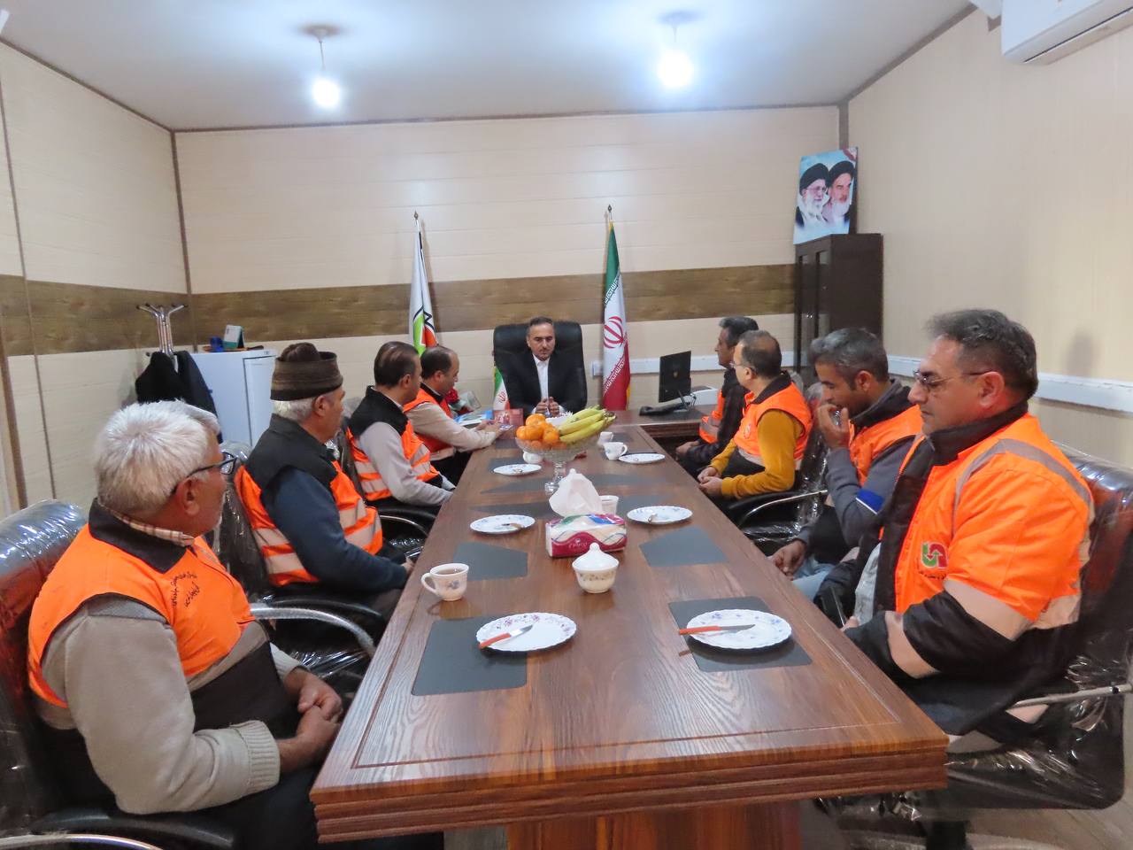 تجلیل فرماندار از راهداران شهرستان چایپاره