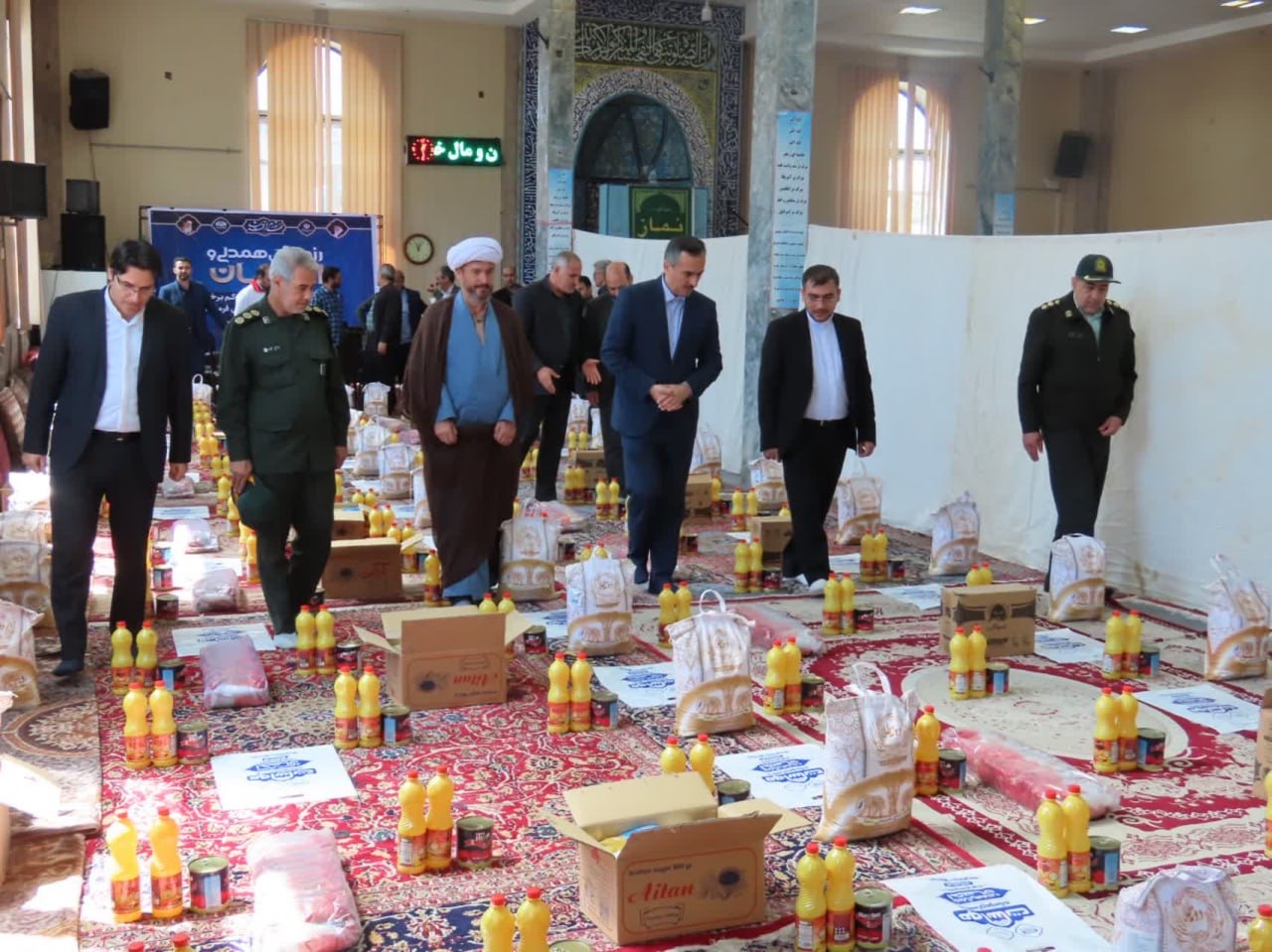 رزمایش همدلی و احسان به همت بنیاد احسان ستاد اجرایی فرمان امام (ره) با حضور مسئولین استانی و شهرستانی برگزار شد