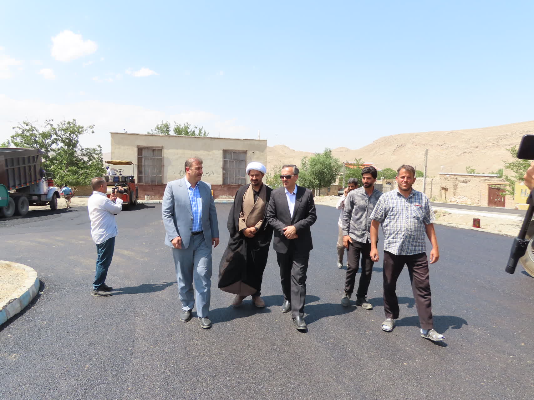 طرح عمرانی بهسازی و آسفالت معابر روستای قره کهریز آماده افتتاح شد