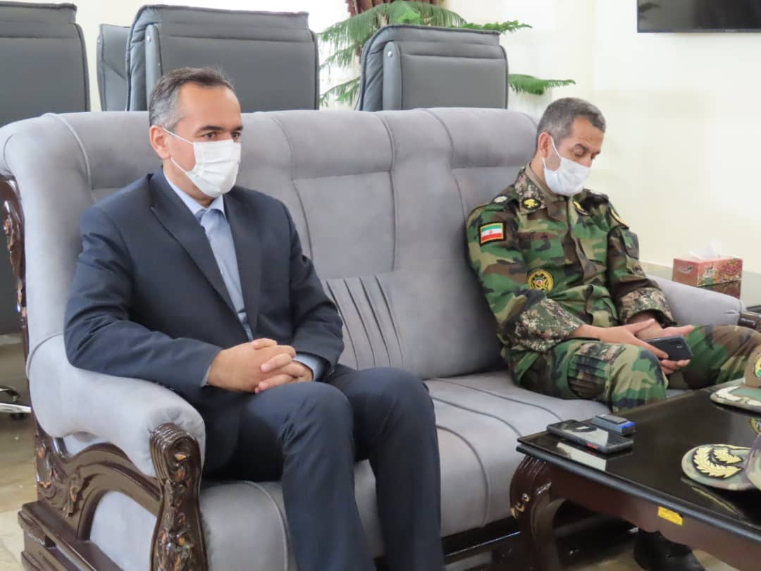دیدار فرماندار شهرستان با امیر سرتیپ دوم رضا قلی پور فرمانده گروه 433 مهندسی رزمی نیروی زمینی ارتش جمهوری اسلامی ایران