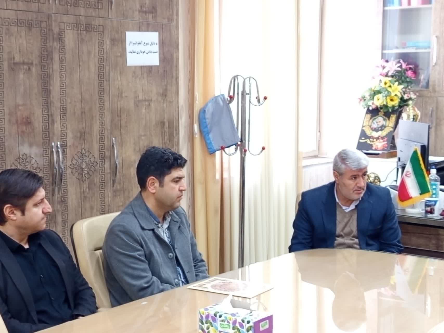 تجلیل فرماندار چایپاره از شهردار قره ضیاءالدین