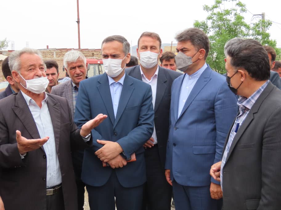 بازدید فرماندار شهرستان و نماینده محترم مردم شهرستان های خوی و چایپاره در مجلس شورای اسلامی از روستاهای بخش مرکزی