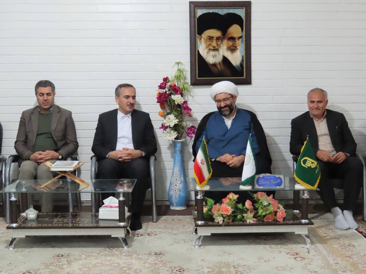 دیدار نوروزی فرماندار چایپاره با امام جمعه شهرستان