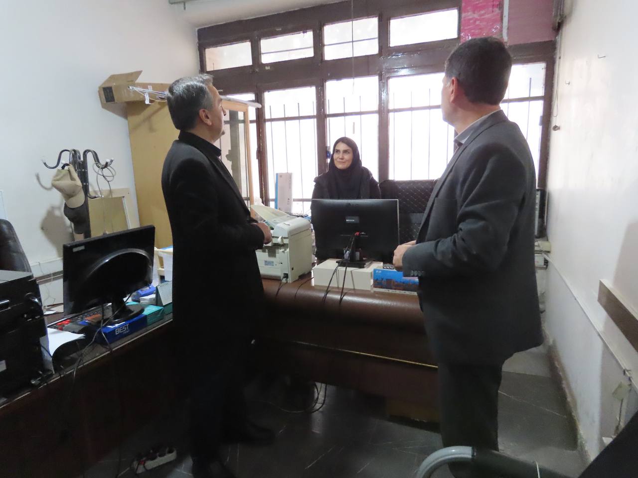 بازدید سرزده سعید شکورزاده فرماندار چایپاره از شهرداری قره ضیاءالدین