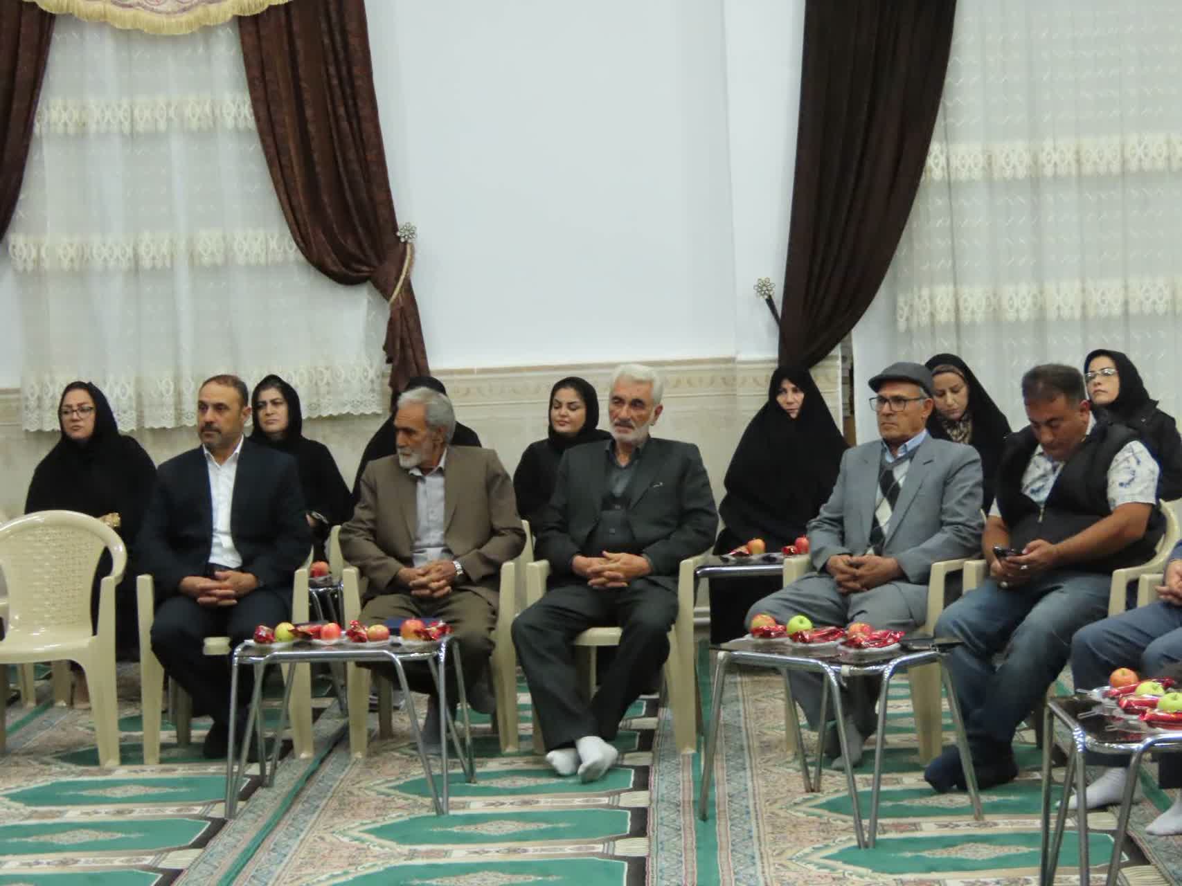 برگزاری مراسم شب شعر به مناسبت هفته دفاع مقدس